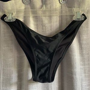 black cheeky bikini bottoms